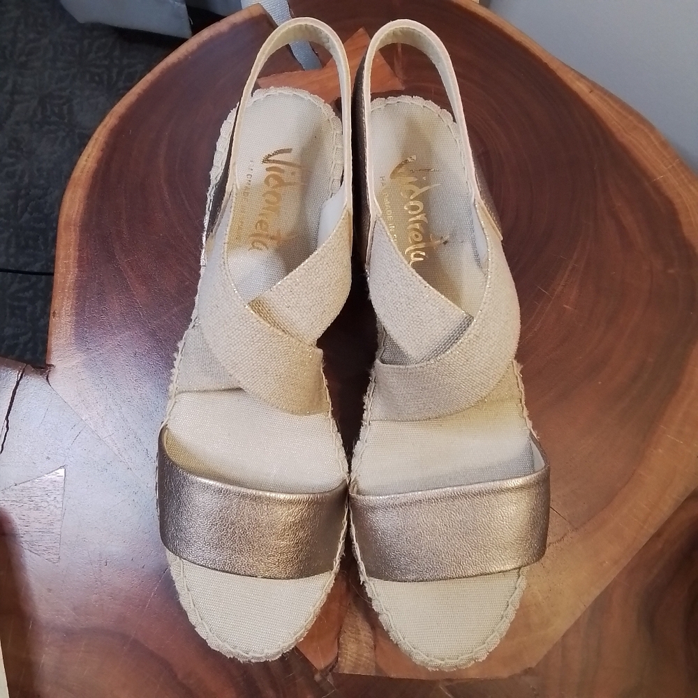 Vidorreta Gold Metallic Platform Wedge Espadrille Sandals - 41